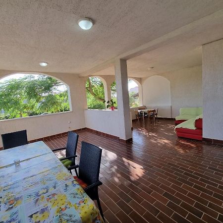 Apartment Grbac Barbat na Rabu エクステリア 写真